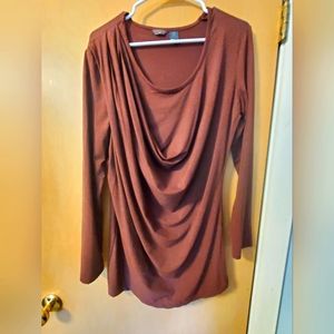 Merrell top. Wine large